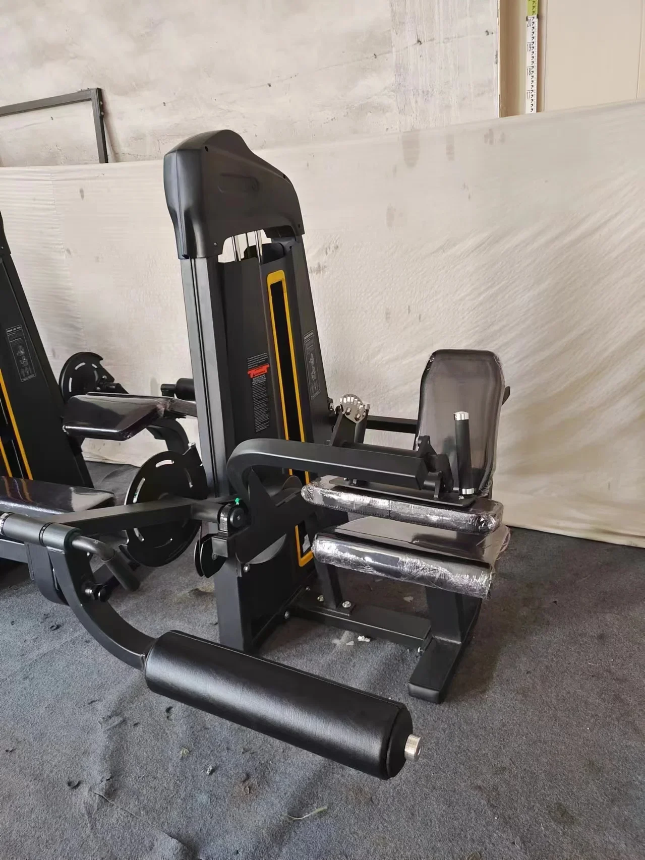 Gym Fitness Equipment Home Mac - đánh giá và giá Home Gym Leg Extension